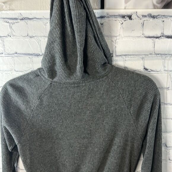 🧥 Out From Under by Urban Outfitters Cropped Ribbed Gray Hooded Jacket - Sz XS - Picture 5 of 5